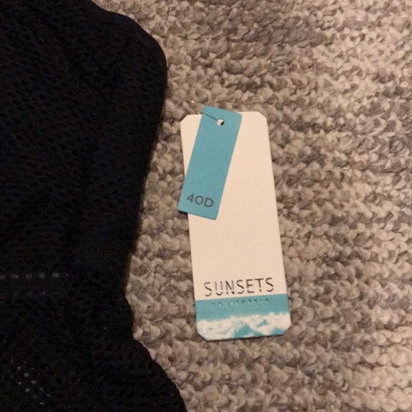 40D Sunsets Gridlock Iconic Twist Tankini - Picture 4 of 6